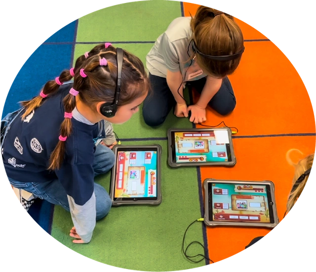 Estudiantes usando Lee Lee